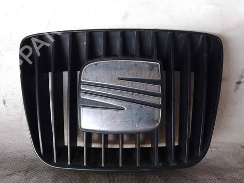 Used Grille SEAT CORDOBA (6K1, 6K2) [1993-2002]  26469288