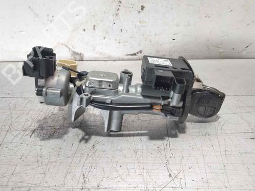 Used Ignition barrel Ignition barrel SUZUKI SWIFT III (MZ, EZ) 1.3 (RS413, ZC11S) (92 hp) 28453272 28453272