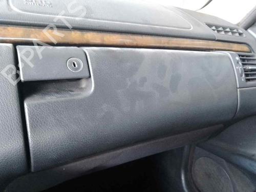 Used Glove box MERCEDES-BENZ E-CLASS (W210) E 320 CDI (210.026) (197 hp) 28465403