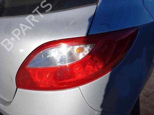 Used Right taillight MAZDA 2 (DE_, DH_) 1.4 MZR-CD (68 hp) 28465222