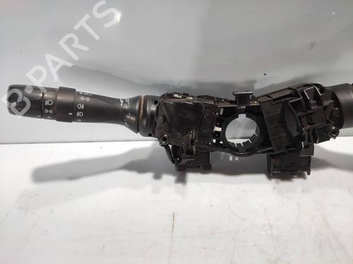 Kombi Kontakt / Stilkkontakt Kombi Kontakt / Stilkkontakt TOYOTA YARIS (_P9_) 1.33 VVT-i (NSP90_, NSP90R) (100 hp) 28458188 28458188