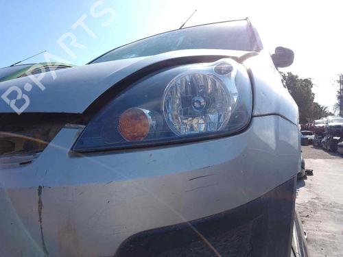 Used Left headlight FORD FIESTA V (JH_, JD_) 1.4 TDCi (68 hp) 28464664