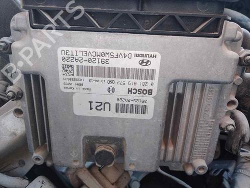 Used Engine control unit (ECU) HYUNDAI i40 I (VF) 1.7 CRDi (116 hp) 28460797