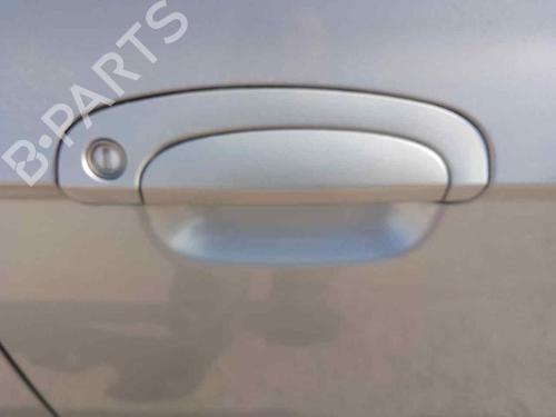 Used Front right exterior door handle HYUNDAI GETZ (TB) 1.5 CRDi (88 hp) 28465172