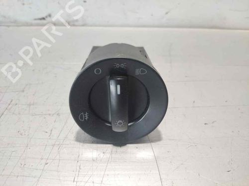 Used Headlight switch Headlight switch VW POLO IV (9N_, 9A_) 1.4 TDI (70 hp) 33430472 33430472
