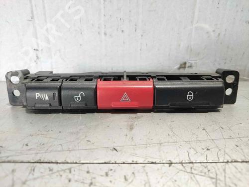 Used Warning switch Warning switch LAND ROVER FREELANDER 2 (L359) [2006-2015] 32729125 32729125
