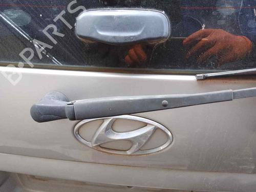 Used Rear wiper motor HYUNDAI SANTA FÉ I (SM) 2.0 CRDi (113 hp) 28453498