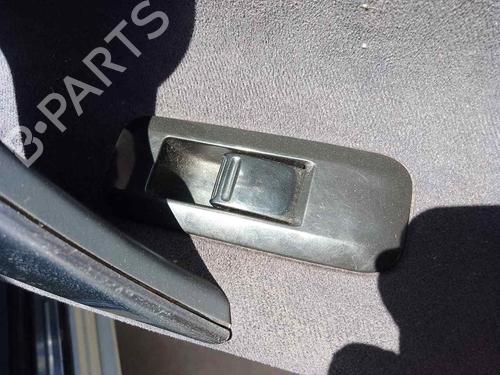 Used Right rear window switch NISSAN PRIMERA (P12) [2002-2025]  28454686