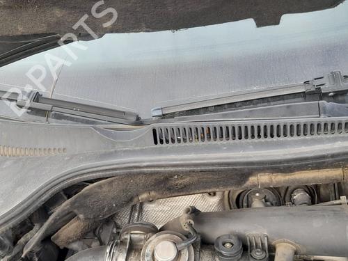 Used Front windshield wiper arm Front windshield wiper arm VW GOLF V (1K1) [2003-2010] 34249586 34249586