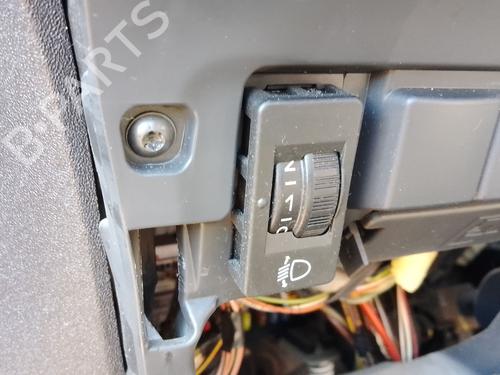headlight-switch-citroen-c4-i-lc_-2004-2005-2006-2007-2008-2009-2010-2011-2012-2013-2014-36113588 main image