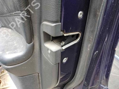 Used Front right lock MERCEDES-BENZ C-CLASS (W203) [2000-2007]  28452554
