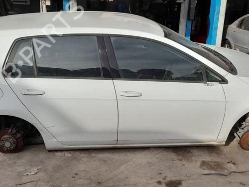 Used Rear axle Rear axle VW GOLF VII (5G1, BQ1, BE1, BE2) [2012-2021] 33289811 33289811