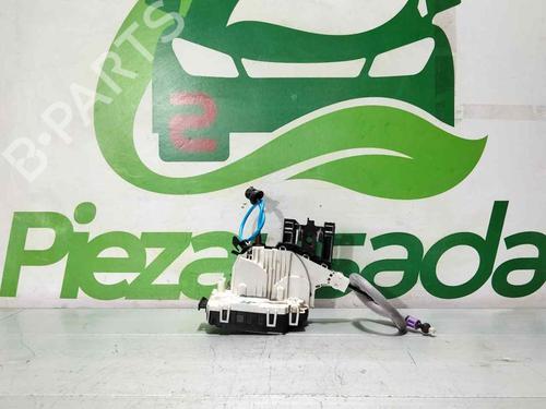 Used Front right lock MERCEDES-BENZ A-CLASS (W176) A 200 CDI / d (176.008) (136 hp) 29183298