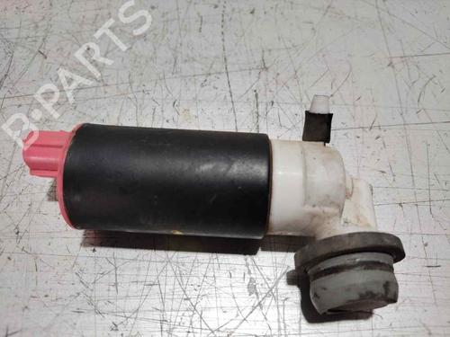 Used Washer pump Washer pump TOYOTA COROLLA Verso (ZER_, ZZE12_, R1_) 2.2 D-4D (AUR10_, AUR10R) (136 hp) 33884812 33884812
