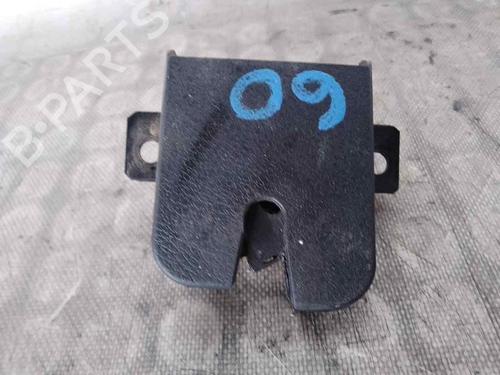 Used Tailgate lock VW GOLF IV (1J1) [1997-2008]  26467036