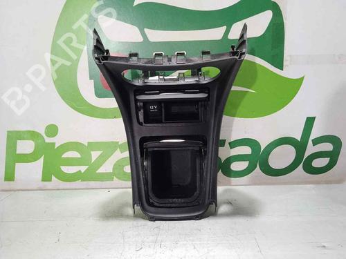 Middle console MERCEDES-BENZ A-CLASS (W176) A 200 CDI / d (176.008) | BP31800063I22