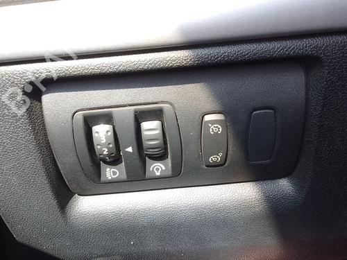 headlight-switch-renault-clio-iii-br01-cr01-2005-2006-2007-2008-2009-2010-2011-2012-2013-2014-36869017 main image