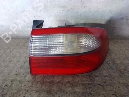 Used Right taillight RENAULT LAGUNA II (BG0/1_) [2001-2007]  26468925