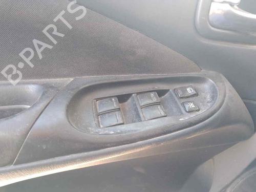 Used Left front window switch NISSAN ALMERA II Hatchback (N16) 1.5 (98 hp) 28457864
