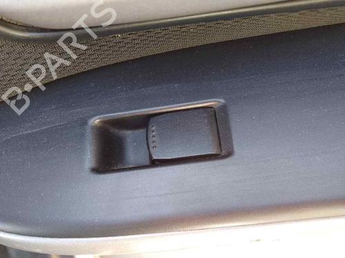 Interrupteur de vitre arrière droite SUZUKI GRAND VITARA II (JT, TE, TD) 1.9 DDiS All-wheel Drive (JT419, TD44, JB419WD, JB419XD,... (129 hp) 28464391