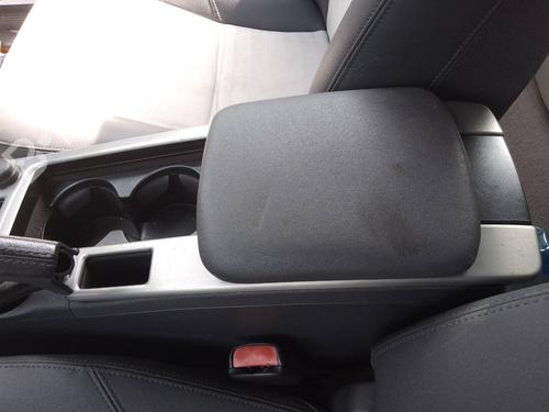 Used Armrest / Center console Armrest / Center console VOLVO C30 (533) D5 (180 hp) 39690634 39690634