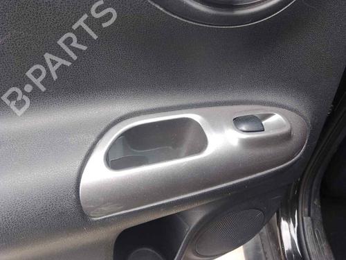 Used Left rear window switch NISSAN JUKE (F15) [2010-2019]  28458718