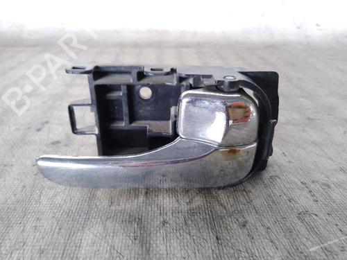 Used Front right interior door handle NISSAN ALMERA TINO (V10) 2.2 dCi (115 hp) 26470449