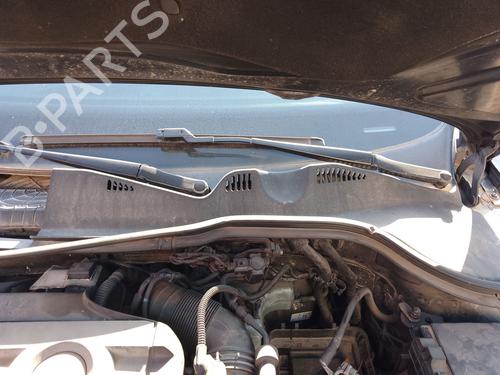 Used Front windshield wiper arm Front windshield wiper arm 36780838 36780838