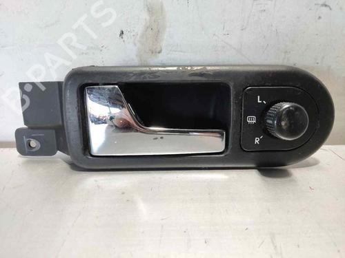 front-left-interior-door-handle-vw-passat-b55-3b3-2000-2001-2002-2003-2004-2005-32348232 main image