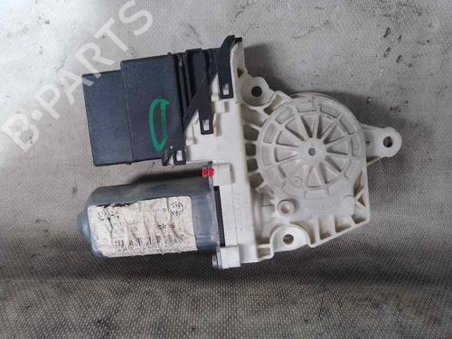 Rudehejsemotor bagstkærm højre VW GOLF V (1K1) [2003-2010]  26481970