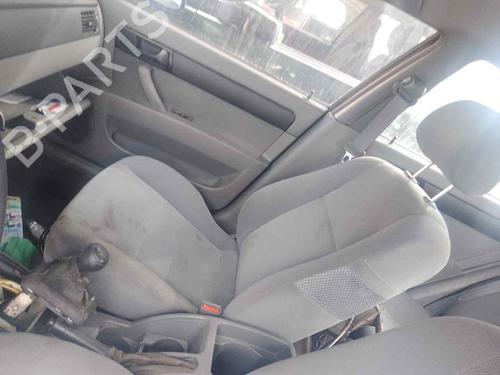 Used Right front seat DAEWOO NUBIRA (J100) 1.6 16V (106 hp) 28458408