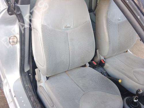 Used Right front seat CITROËN C3 Pluriel (HB_) 1.4 (73 hp) 32167081