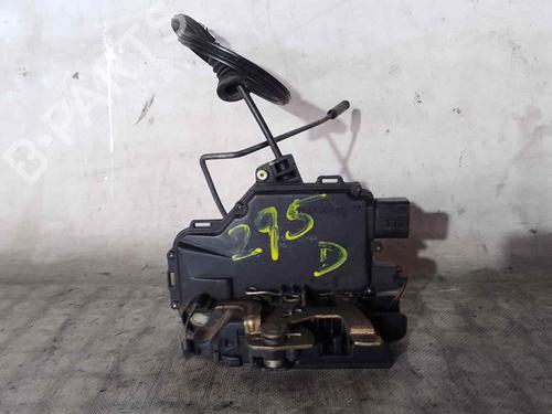 Used Front right lock VW GOLF IV (1J1) [1997-2008]  26469350