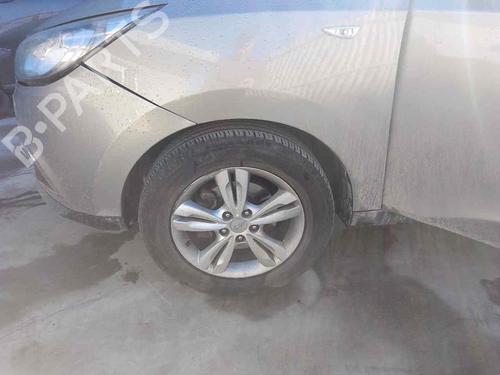 Used Left front steering knuckle HYUNDAI ix35 (LM, EL, ELH) [2009-2016]  28459589