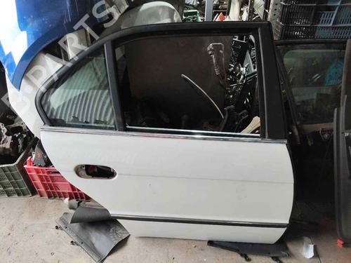 Dør højre bagtil Dør højre bagtil BMW 7 (E38) 730 d (184 hp) 32736314 32736314