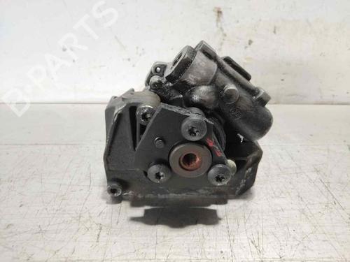 Used Steering pump Steering pump BMW 1 (E87) 118 d (122 hp) 33607318 33607318