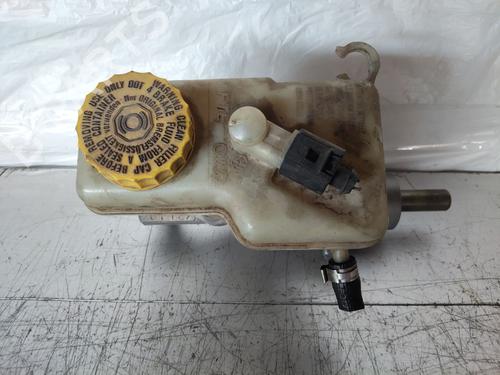 Used Brake master cylinder Brake master cylinder 37030180 37030180