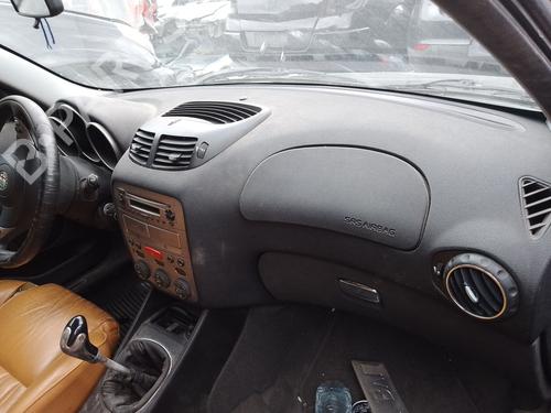 Tablier ALFA ROMEO 147 (937_) 1.6 16V T.SPARK (937.AXA1A, 937.AXB1A, 937.BXB1A) (120 hp) 32211083