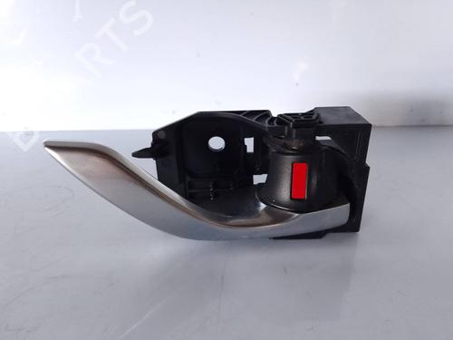 Used Rear right interior door handle Rear right interior door handle 39069666 39069666