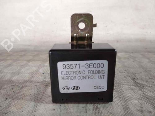 Used Electronic module KIA SORENTO I (JC) 2.5 CRDi 4WD (140 hp) 26469858