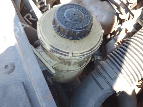 power-steering-reservoir-dacia-sandero-2008-36163825 main image