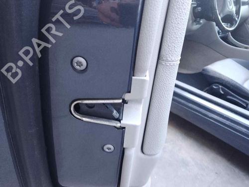 Used Front left lock MERCEDES-BENZ C-CLASS Coupe (CL203) C 180 Kompressor (203.746) (143 hp) 28457399