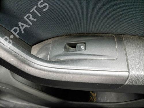 Used Right rear window switch Right rear window switch 39532198 39532198