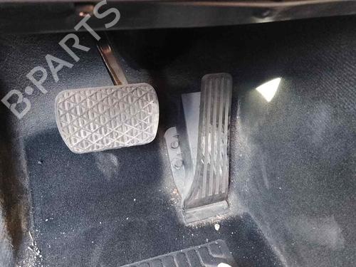 Used Break pedal MERCEDES-BENZ C-CLASS (W204) [2007-2015]  28458837