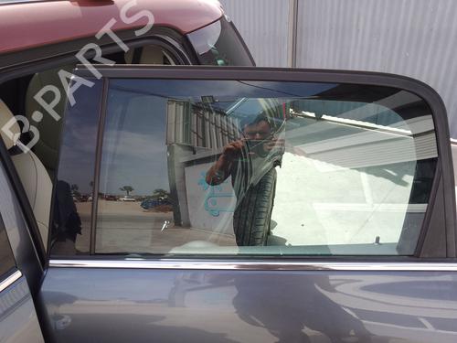 Used Rear right door window Rear right door window 36837386 36837386