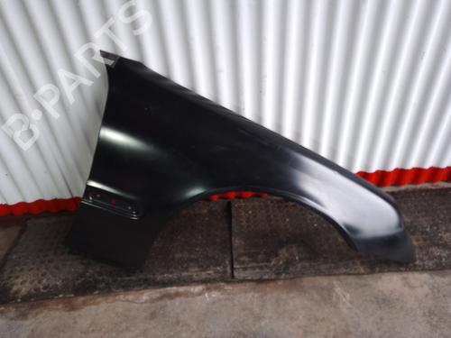 Used Right front fenders MERCEDES-BENZ C-CLASS (W203) C 200 Kompressor (203.045) (163 hp) 26483763