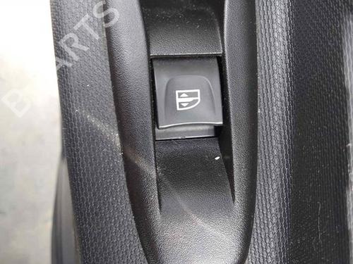 Used Left rear window switch RENAULT CAPTUR I (J5_, H5_) [2013-2025]  28467970