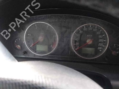 Used Instrument cluster FORD MONDEO III Saloon (B4Y) 2.0 16V TDDi / TDCi (115 hp) 28470062