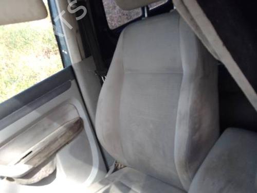 Used Right front seat Right front seat 39537423 39537423