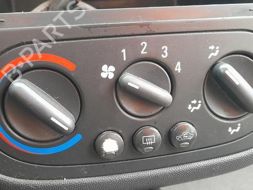 Commande Chauffage Commande Chauffage OPEL COMBO Box Body/MPV 1.7 DTI 16V (75 hp) 33884924 33884924